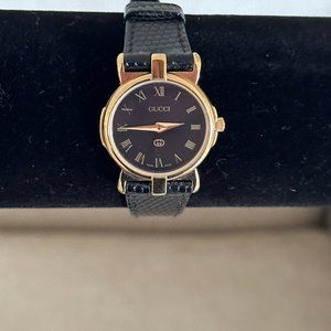 Vintage Womens Gucci Small Round Watch New Battery